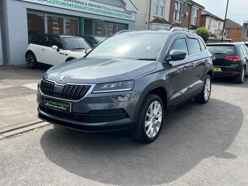 SKODA KAROQ