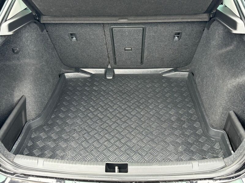 SEAT TOLEDO