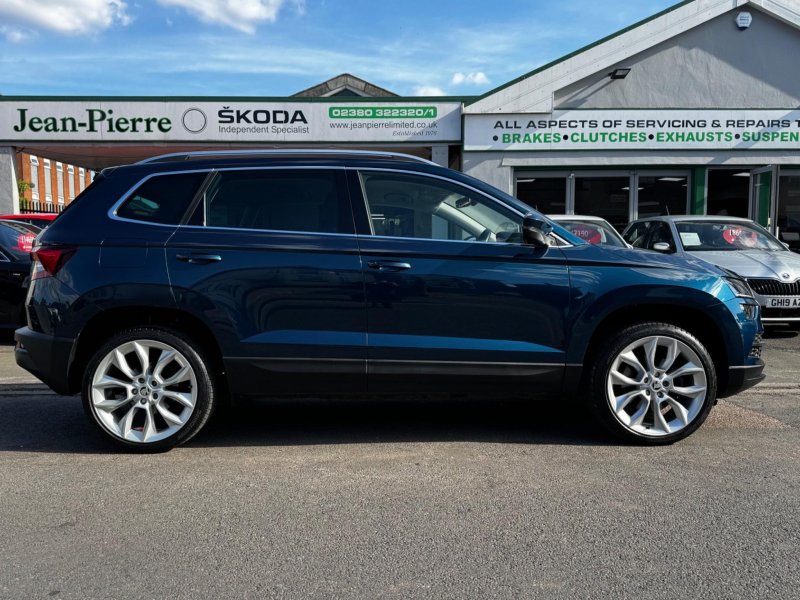 SKODA KAROQ