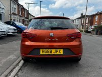 SEAT LEON