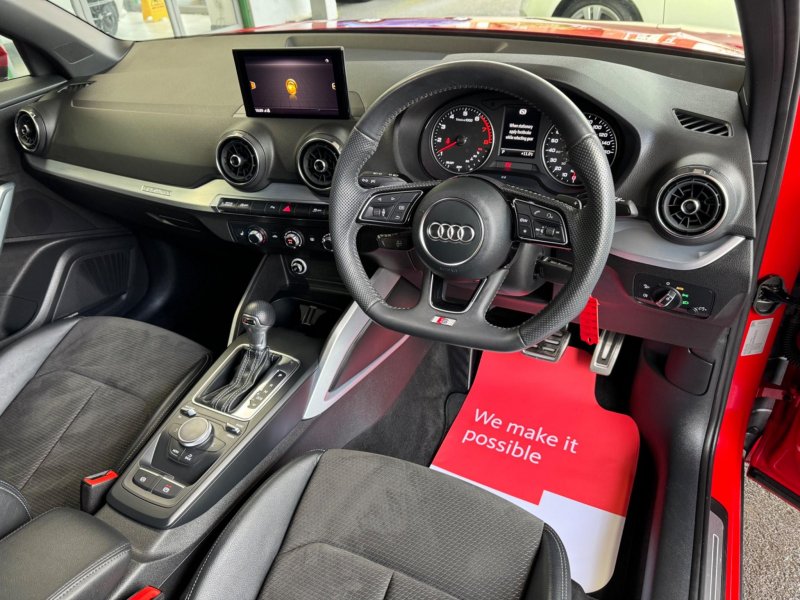AUDI Q2