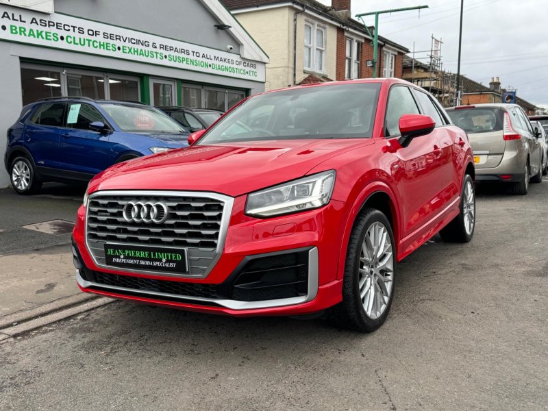 AUDI Q2