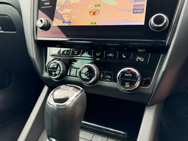 SKODA OCTAVIA
