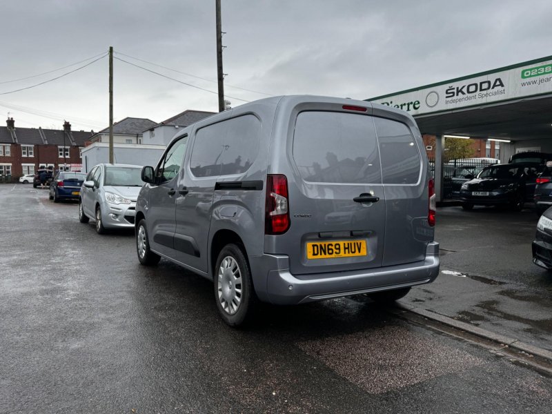 VAUXHALL COMBO