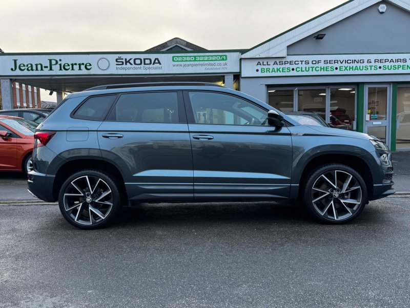 SKODA KAROQ