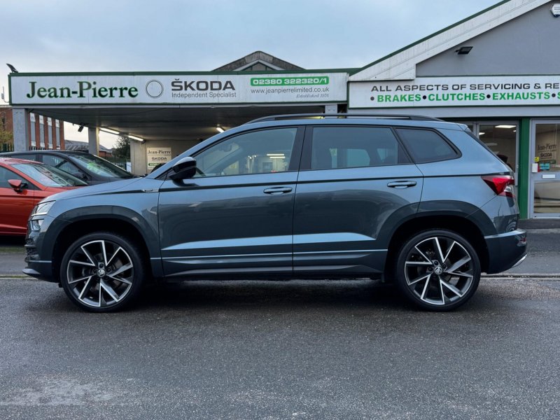 SKODA KAROQ