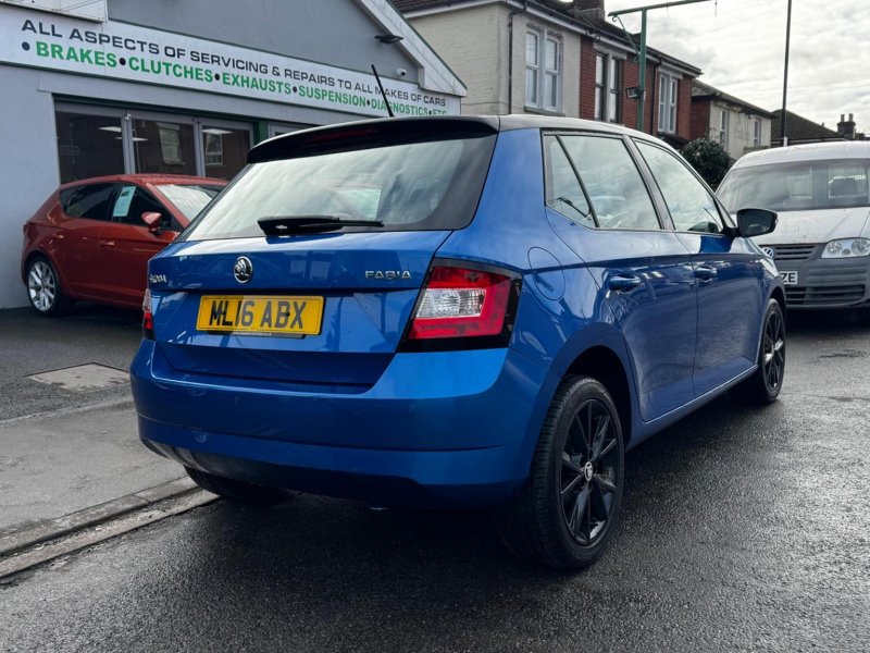 SKODA FABIA