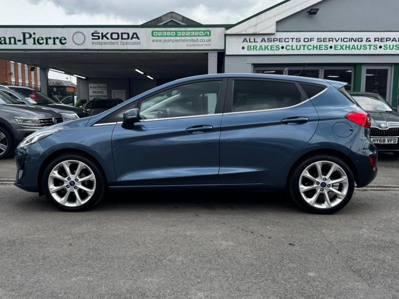 FORD FIESTA