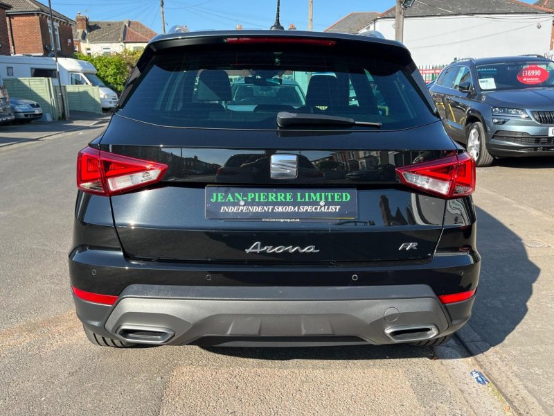 SEAT ARONA