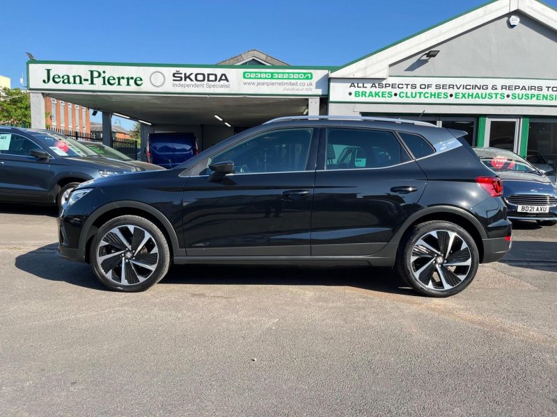 SEAT ARONA