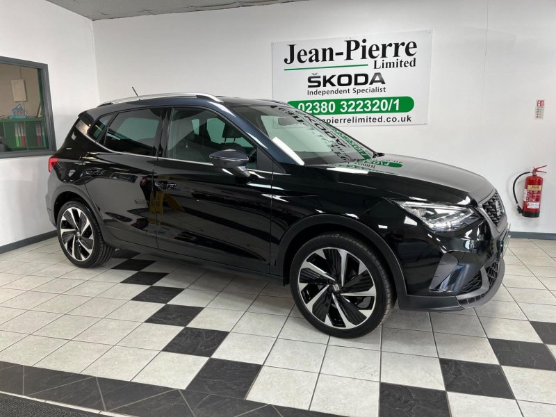 SEAT ARONA