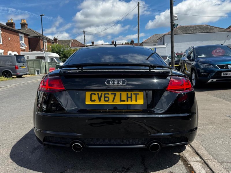 AUDI TT