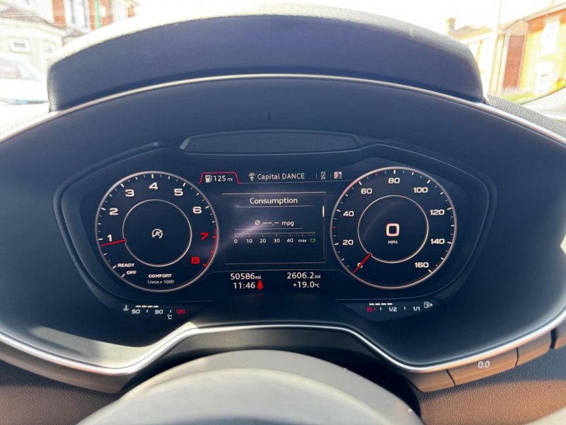 AUDI TT