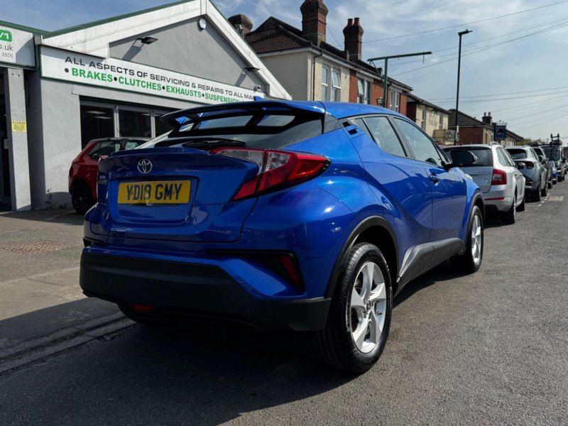 TOYOTA C-HR