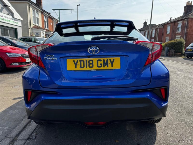 TOYOTA C-HR