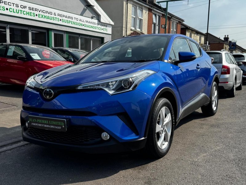 TOYOTA C-HR