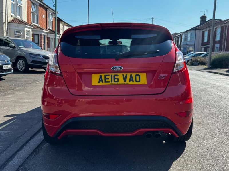 FORD FIESTA
