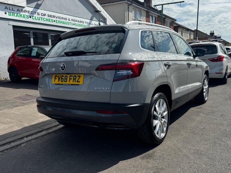 SKODA KAROQ